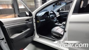 Hyundai AVANTE 1.6 2020 года из Южной Кореи