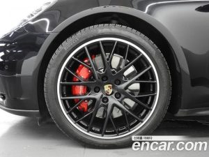 Porsche Panamera 3.0 AWD 2020 года из Южной Кореи