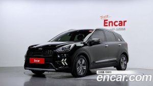 Kia Niro 1.6 HEV 2021 года из Южной Кореи