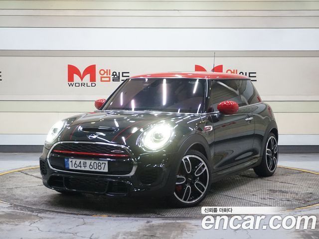 Mini Cooper JCW 2020 года из Кореи