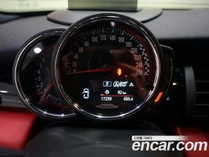 Mini Cooper JCW 2020 года из Южной Кореи