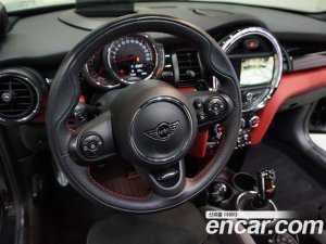Mini Cooper JCW 2020 года из Южной Кореи