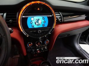 Mini Cooper JCW 2020 года из Южной Кореи