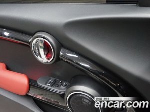 Mini Cooper JCW 2020 года из Южной Кореи