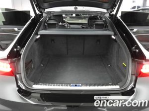 Audi A7 50 TDI 4WD Premium 2020 года из Южной Кореи