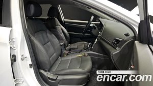 Hyundai AVANTE 1.6 2020 года из Южной Кореи