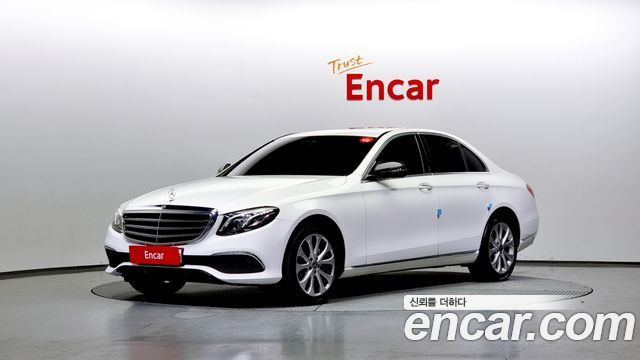 Mercedes-Benz E-Class E220d Exclusive 2019 года из Кореи