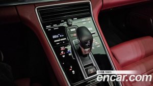 Porsche Panamera 4.0 GTS 2020 года из Южной Кореи