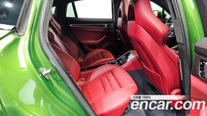 Porsche Panamera 4.0 GTS 2020 года из Южной Кореи