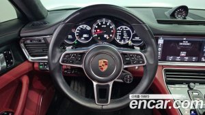 Porsche Panamera 4.0 GTS 2020 года из Южной Кореи