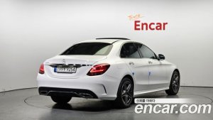 Mercedes-Benz C-Class C200 AMG Line 2021 года из Южной Кореи