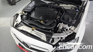 Mercedes-Benz C-Class C200 AMG Line 2021 года из Южной Кореи