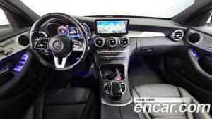 Mercedes-Benz C-Class C200 AMG Line 2021 года из Южной Кореи