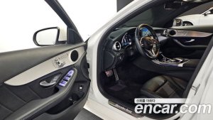 Mercedes-Benz C-Class C200 AMG Line 2021 года из Южной Кореи