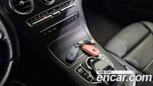 Mercedes-Benz C-Class C200 AMG Line 2021 года из Южной Кореи