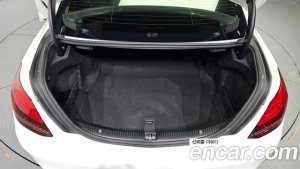Mercedes-Benz C-Class C200 AMG Line 2021 года из Южной Кореи