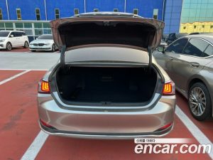 Lexus ES Luxury 2021 года из Южной Кореи