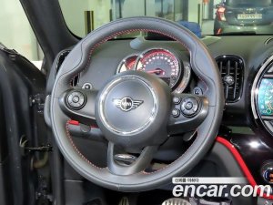 Mini Countryman JCW 2020 года из Южной Кореи