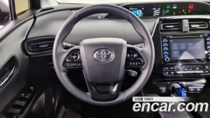 Toyota Prius 1.8 2020 года из Южной Кореи