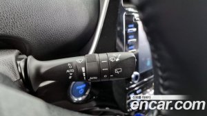 Toyota Prius 1.8 2020 года из Южной Кореи