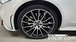 Mercedes-Benz CLS-Class CLS450 4MATIC AMG Line 2021 года из Южной Кореи