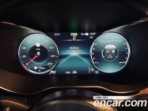 Mercedes-Benz GLC-Class GLC300e 4MATIC 2021 года из Южной Кореи