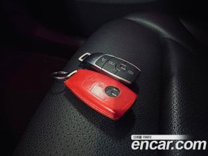 Mercedes-Benz GLC-Class GLC300e 4MATIC 2021 года из Южной Кореи
