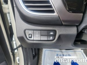 Kia Seltos Бензин 1.6 Turbo 2WD 2020 года из Южной Кореи