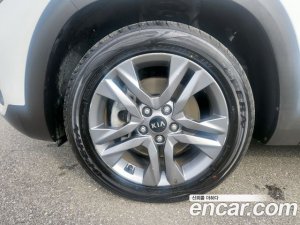 Kia Seltos Бензин 1.6 Turbo 2WD 2020 года из Южной Кореи