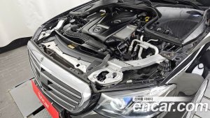 Mercedes-Benz E-Class E300 4MATIC Exclusive 2020 года из Южной Кореи