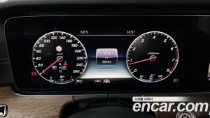 Mercedes-Benz E-Class E300 4MATIC Exclusive 2020 года из Южной Кореи