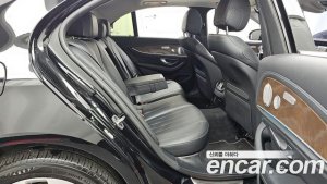 Mercedes-Benz E-Class E300 4MATIC Exclusive 2020 года из Южной Кореи