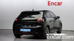 Peugeot 208 GT Line 2021 года из Южной Кореи