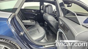 Audi A7 55 TFSI 4WD Premium 2021 года из Южной Кореи