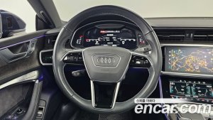 Audi A7 55 TFSI 4WD Premium 2021 года из Южной Кореи