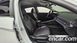 Hyundai AVANTE 1.6 2021 года из Южной Кореи