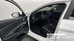 Hyundai AVANTE 1.6 2021 года из Южной Кореи