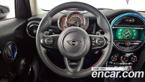 Mini Cooper 5Door HIGH 2020 года из Южной Кореи
