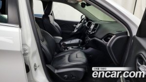 Jeep Cherokee 2.4 Limited 2WD 2020 года из Южной Кореи
