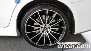 Mercedes-Benz CLS-Class CLS450 4MATIC AMG Line 2021 года из Южной Кореи