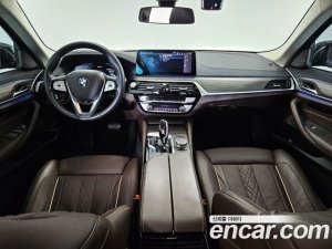 BMW 5-Series 530e Luxury 2021 года из Южной Кореи