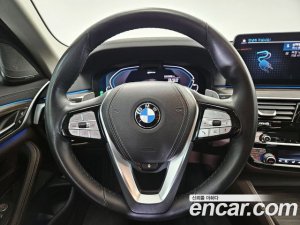 BMW 5-Series 530e Luxury 2021 года из Южной Кореи