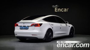 Tesla Model 3 Standard RANGE Plus 2020 года из Южной Кореи