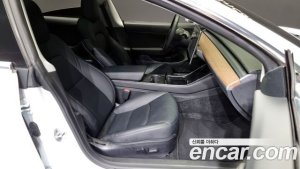 Tesla Model 3 Standard RANGE Plus 2020 года из Южной Кореи