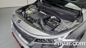 Kia Seltos Бензин 1.6 Turbo 2WD 2020 года из Южной Кореи