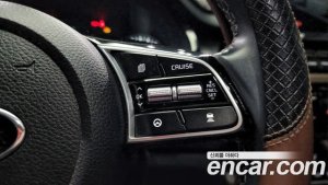 Kia Seltos Бензин 1.6 Turbo 4WD 2020 года из Южной Кореи