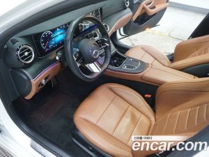 Mercedes-Benz E-Class E220d 4MATIC Avantgarde 2021 года из Южной Кореи