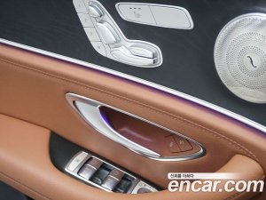 Mercedes-Benz E-Class E220d 4MATIC Avantgarde 2021 года из Южной Кореи