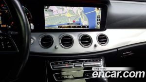 Mercedes-Benz E-Class E250 Avantgarde 2021 года из Южной Кореи