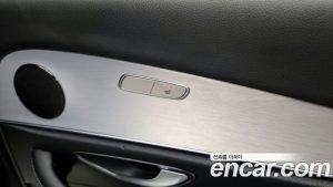 Mercedes-Benz E-Class E250 Avantgarde 2021 года из Южной Кореи
